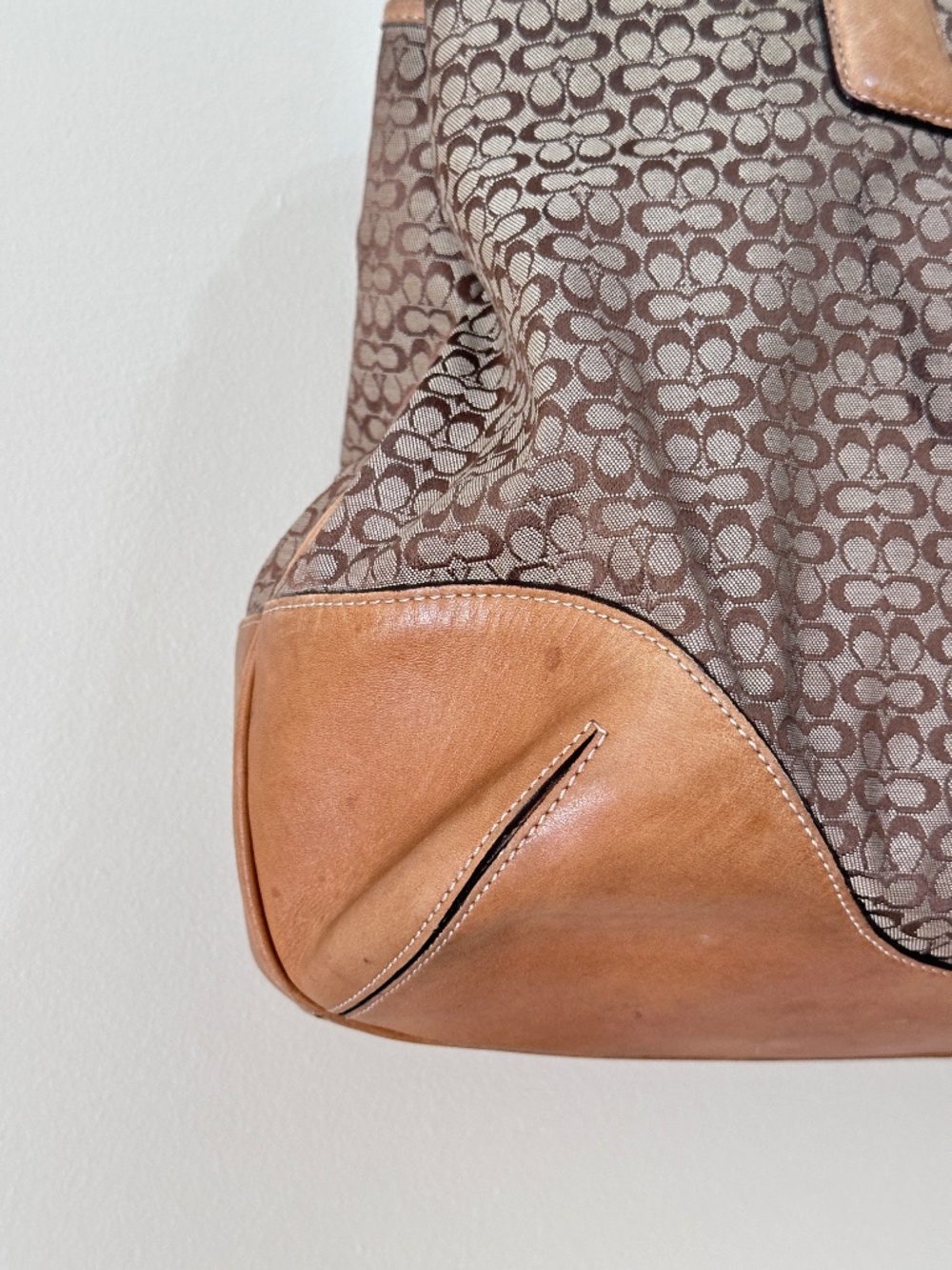 Vintage Coach Brown Khaki Hobo Bag 6621 with C Signature and Leather Top Handle - Picture 6 of 16